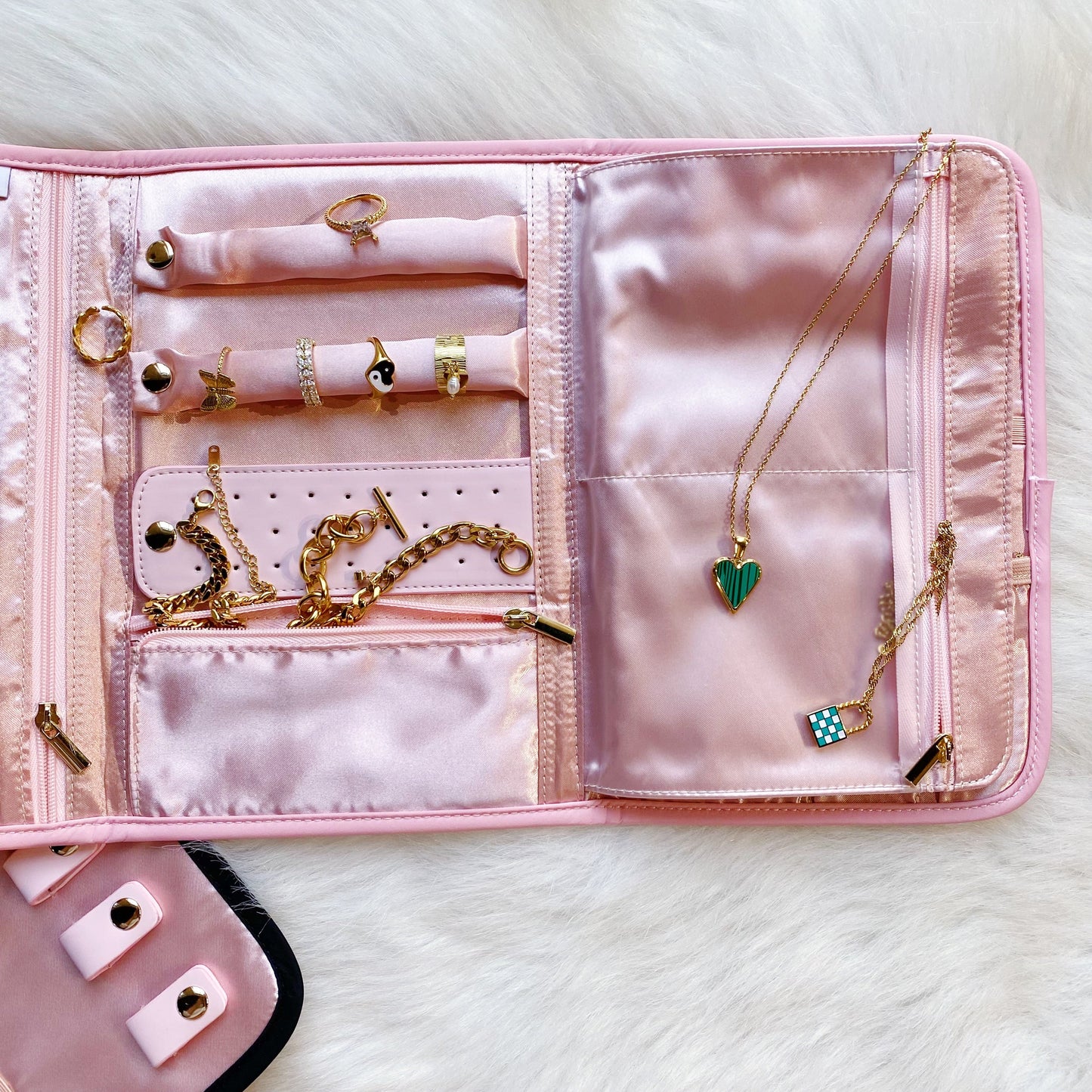 Lisa Quilted Jewelry Organizer